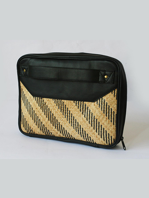 laptop-bag-black-and-natural