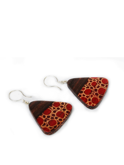 earring-sonokeling-wood-triangle-shape-with-silver-hook