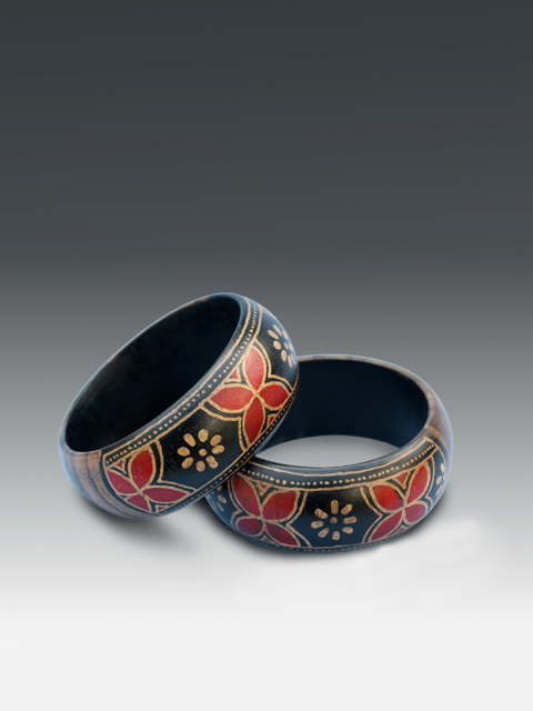 wooden-bracelet-red-kawung-and-truntum