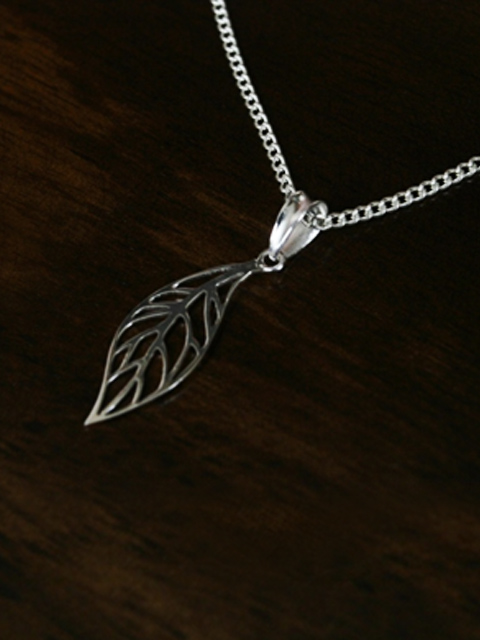 leaf-pendant